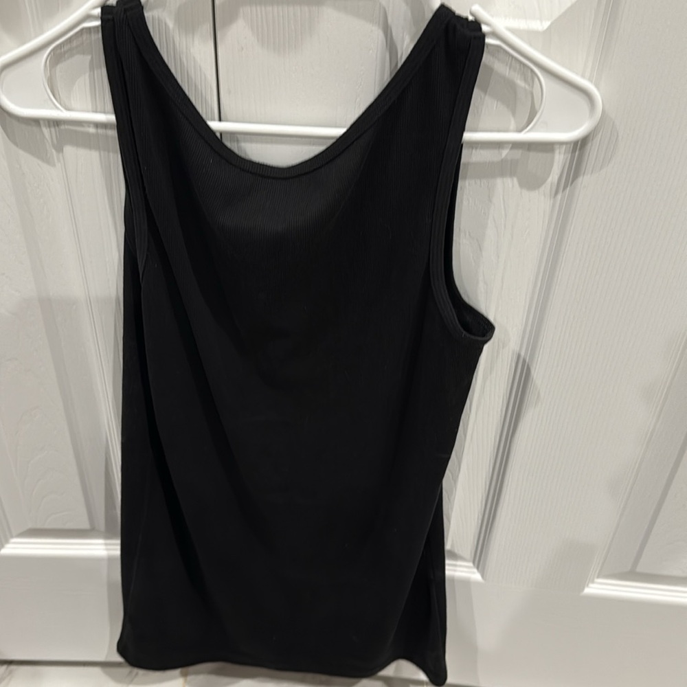 Black Sleeveless Tank top - Picture 2 of 3
